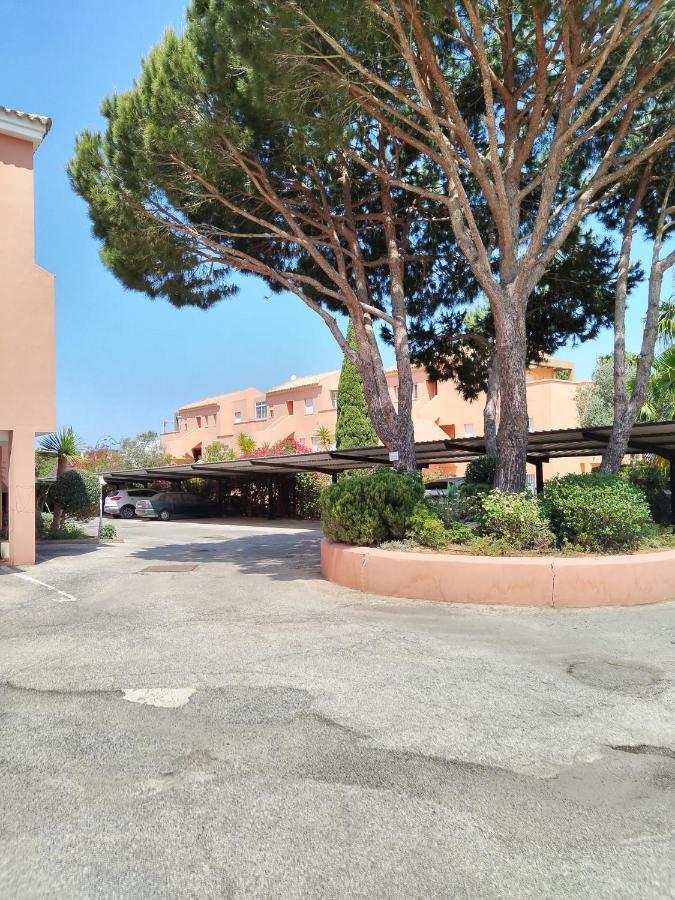 شقة Novo Sancti Petri, Con Piscina Todo El Ano, La Mariposa By Chiclana Dreams شيكلانا دي لا فرونتيرا المظهر الخارجي الصورة